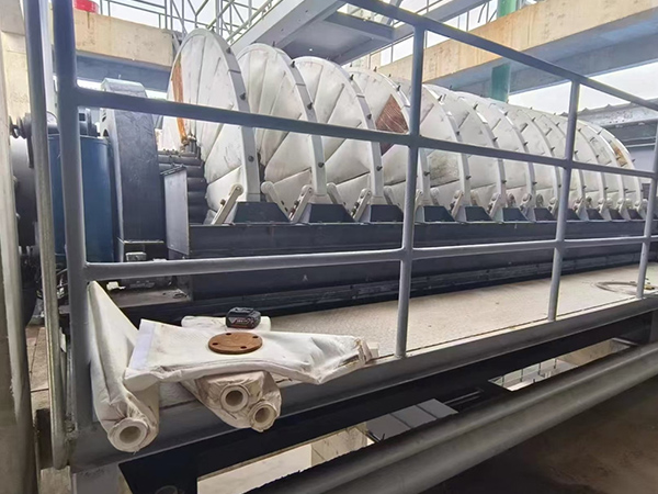 Máy lọc đĩa vacuum