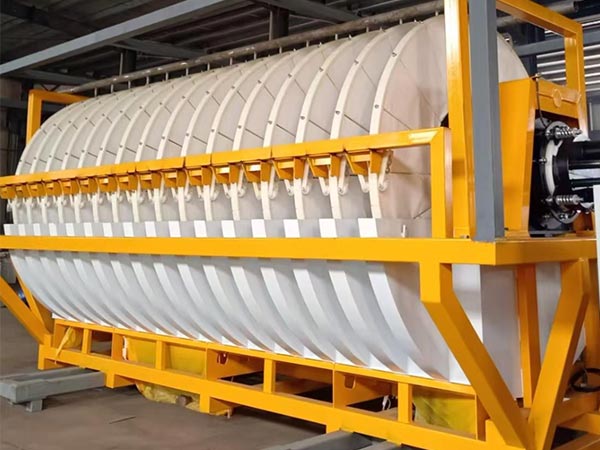 Thiết bị tách chất lỏng rắn
